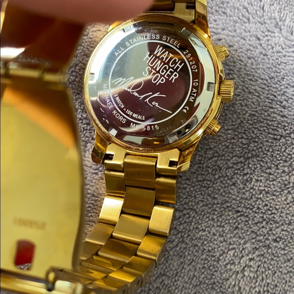 Michael Kors gold watch - Picture 3 of 5